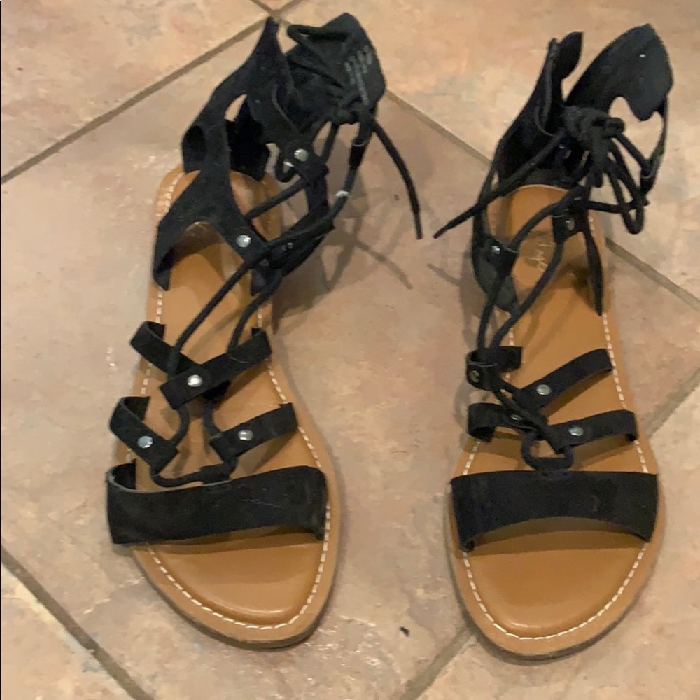 Laced Up Zipper in Back Sandals from Crown Vintage